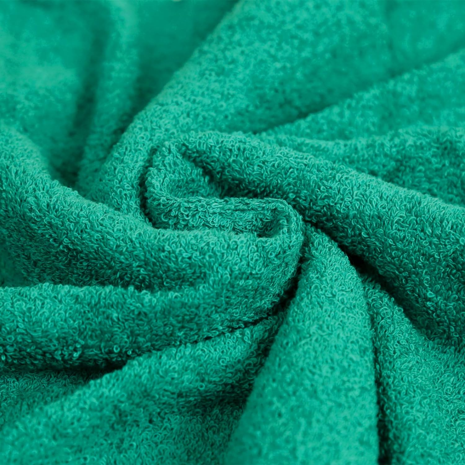 Amazon Basics 6-Piece Oversized Fade-Resistant Towel Set, 100% Cotton, Highly Absorbent, Soft, Teal, 2 Bath Towels, 2 Hand Towels, 2 Washcloths