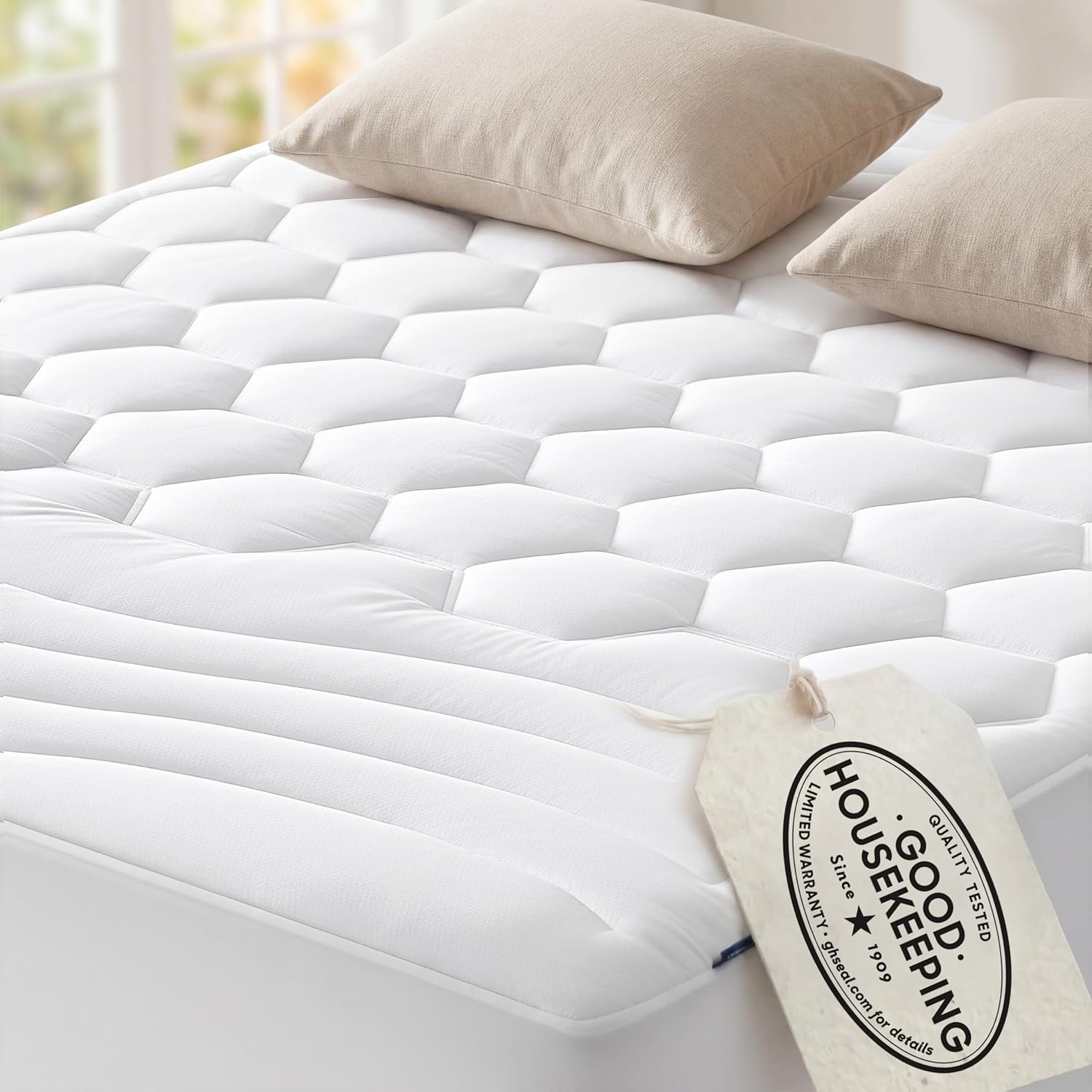 Bedsure Twin XL Mattress Pad - Soft Mattress Topper for College Dorm Room Essentials, Extra Long Twin Quilted Fitted Bed Cover Protector with 8-21 Inches Deep Pocket, Washable, White, 39x80 Inches