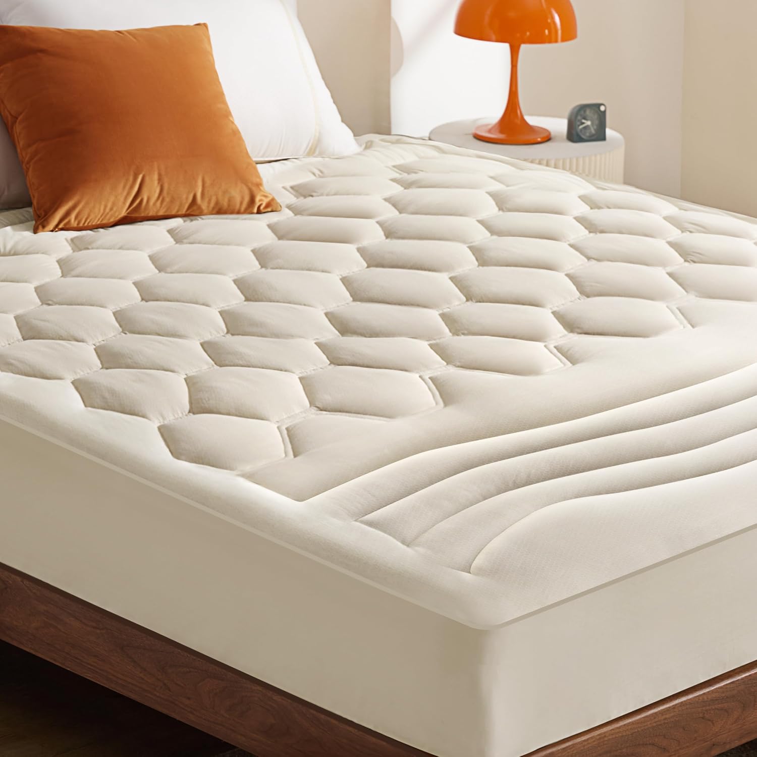 Bedsure Twin XL Mattress Pad - Soft Mattress Topper for College Dorm Room Essentials, Extra Long Twin Quilted Fitted Bed Cover Protector with 8-21 Inches Deep Pocket, Washable, White, 39x80 Inches